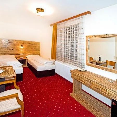 Hotel Panorama Landhaus Saalbach-Hinterglemm